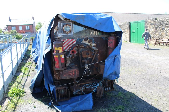 263  (Hunslet Engine Co 8920/1983)